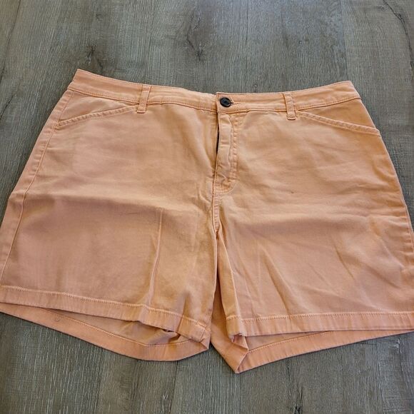 St. John's Bay Mid Rise Shorts Size 18 Peach - Picture 1 of 7
